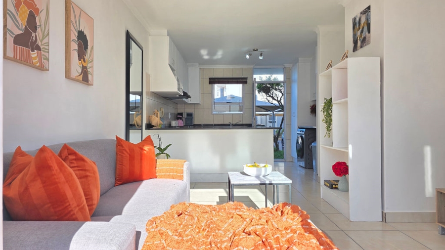 To Let 2 Bedroom Property for Rent in Muizenberg Western Cape